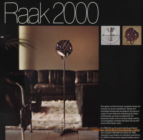 Raak 'Globe 2000' Floor Lamp, designed by Frank Ligtelijn - D-2000.20, D-2000-22. You can find this lamp on this website: Raak Globe Floor Lamp