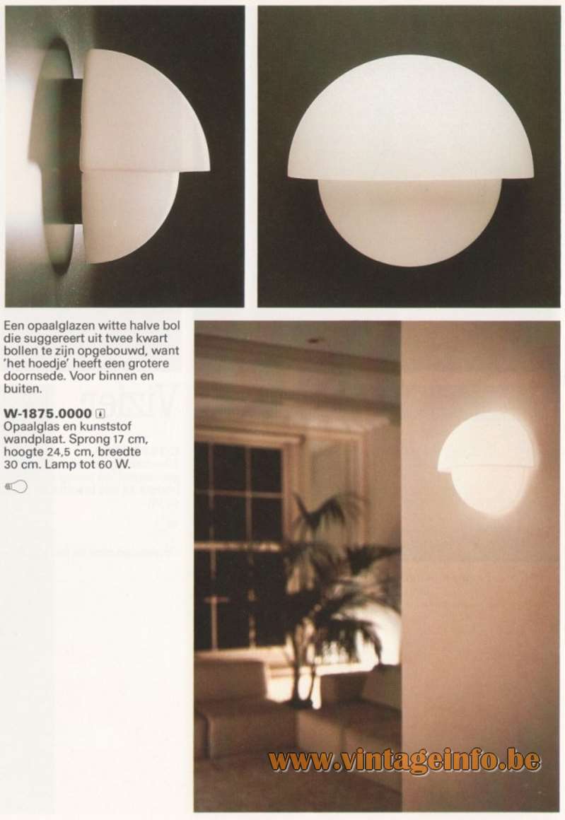 Raak Wall Lamp P-1412 - W-1890 - Catalogue 12 - 1982.jpg
