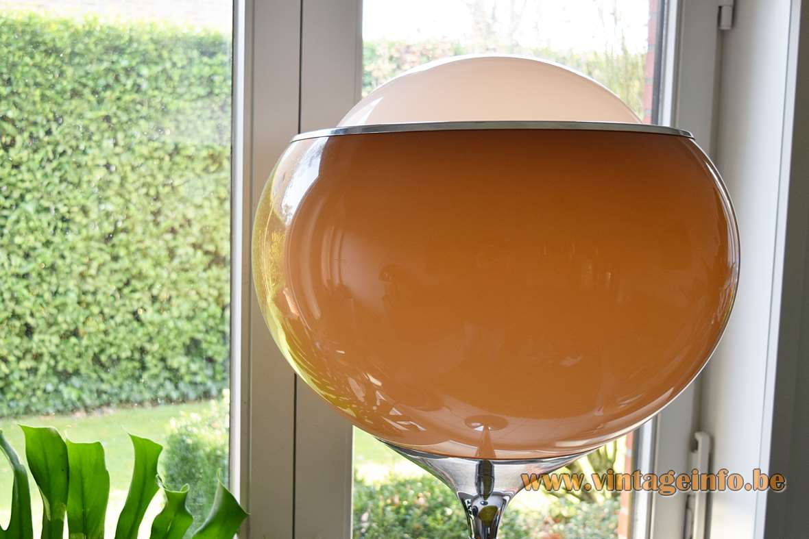 Harvey Guzzini Flash floor lamp big brown acrylic globe lampshade white half round diffuser 1960s Italy