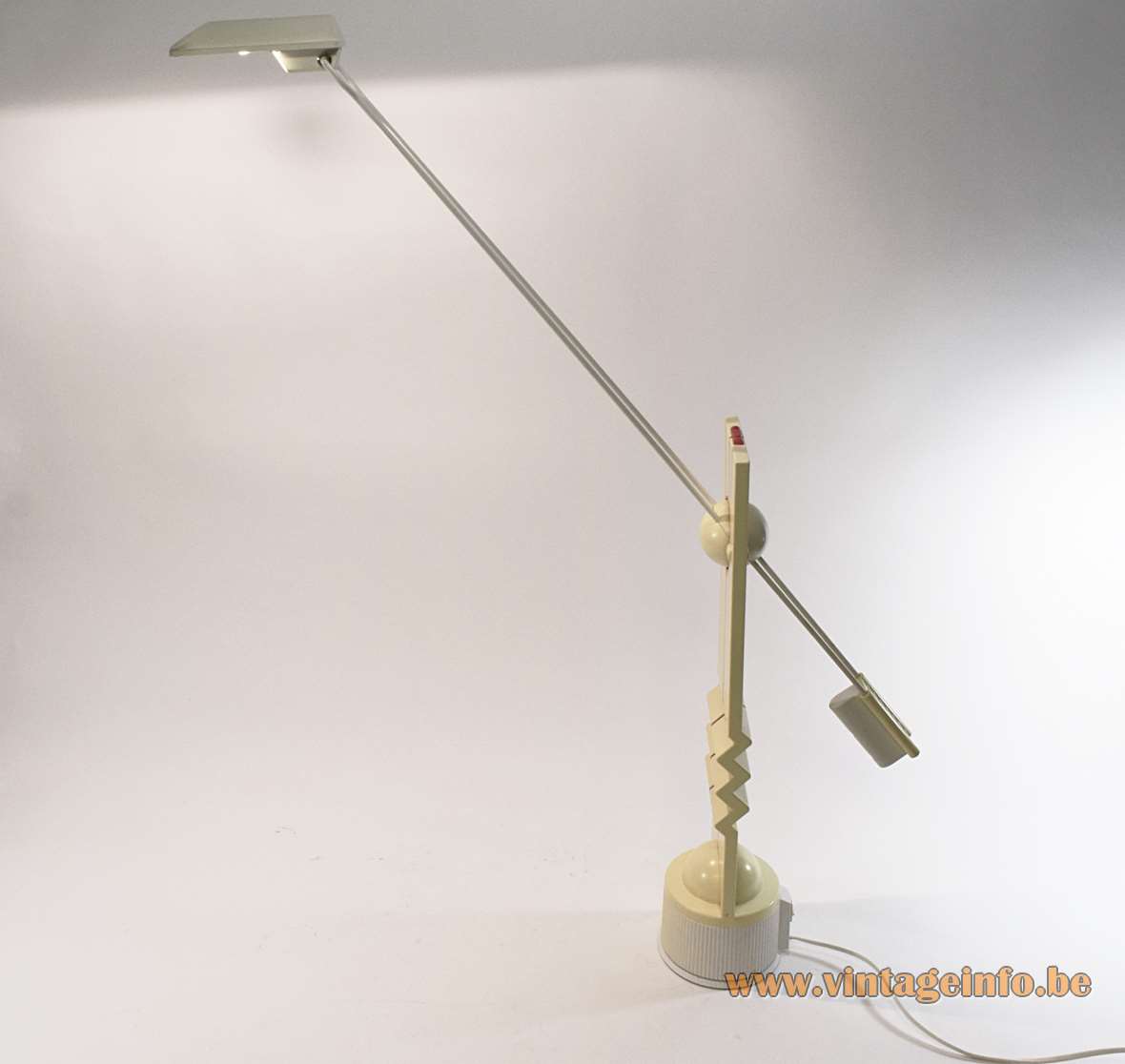Memphis style zigzag desk lamp white & red plastic base & lampshade long rods Ettore Sottsass 1980s