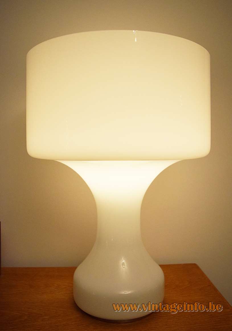 Vistosi Sebenica table lamp 1965 design: Enrico Capuzzo chrome base opal Murano glass 1960s 1970s