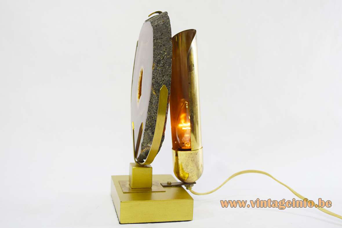 1970s agate table lamp gold painted wood base brass parts big brown-yellow geode slice E14 socket