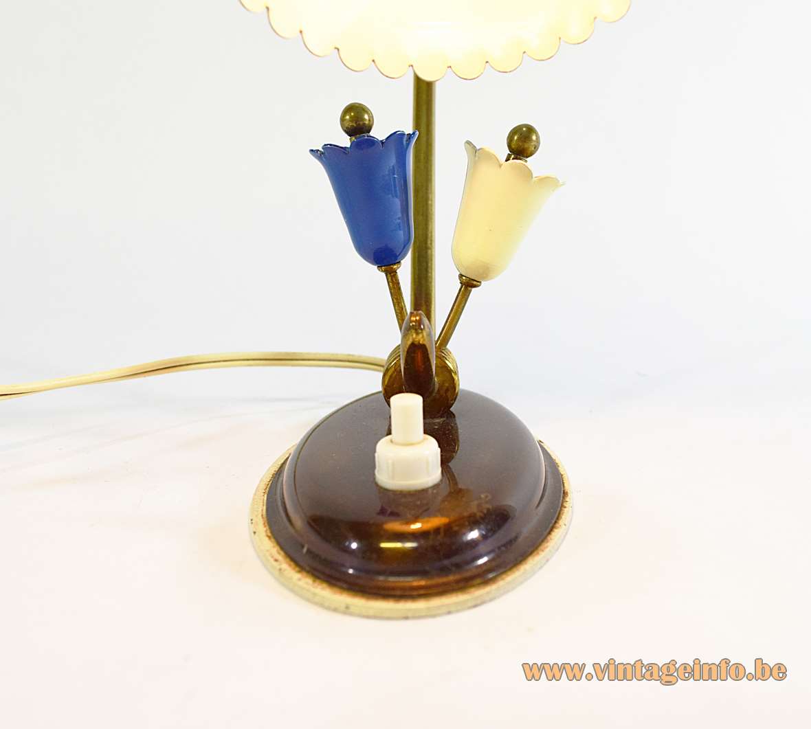 Diabolo bedside table lamp oval flowers base curved folded brass rod blue conical lampshade 1950s 1960s