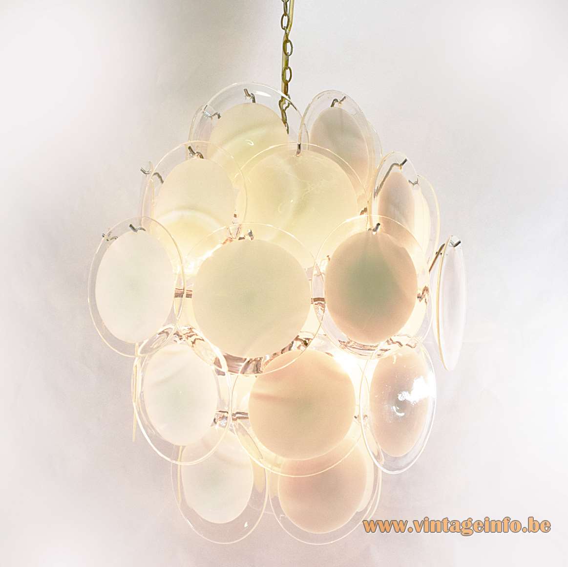 Gino Vistosi white discs chandelier chrome wire frame 36 Murano glass dishes Mazzega 1960s 1970s Italy
