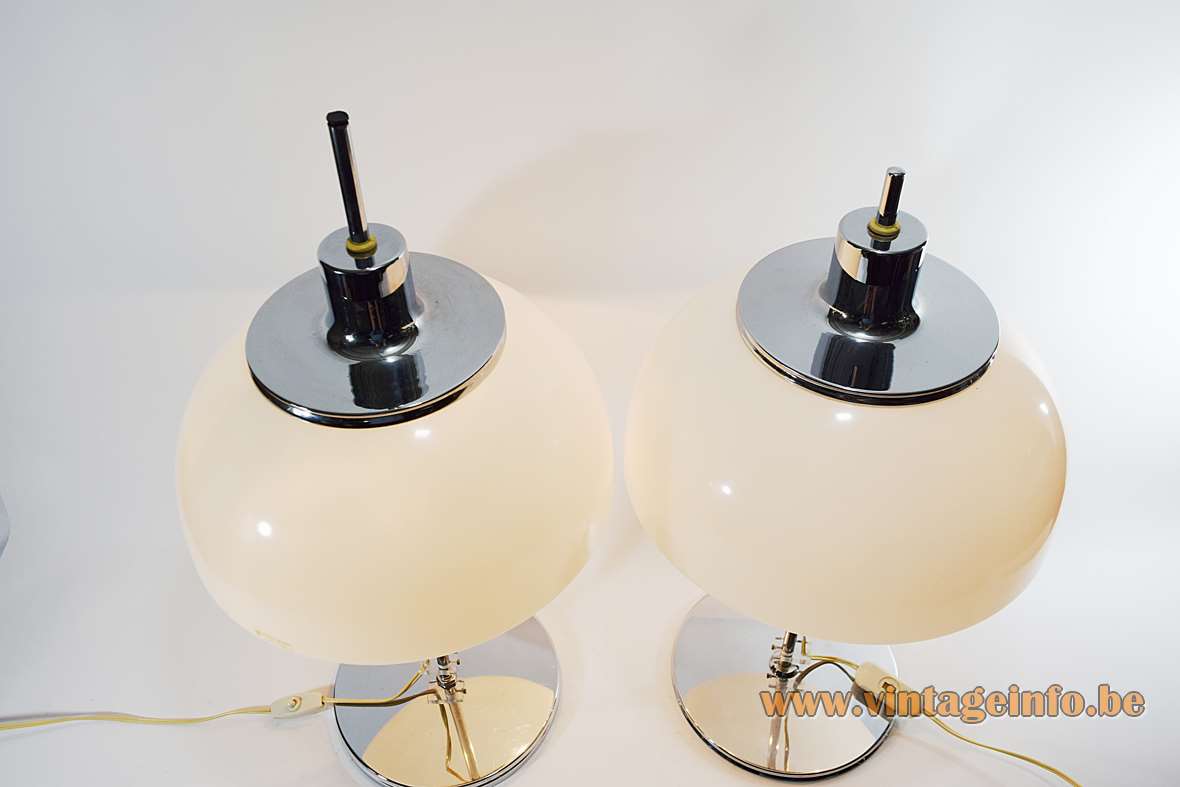 Harvey Guzzini Faro table lamps white acrylic mushroom lampshade chrome flat round base & rod 1970s Italy