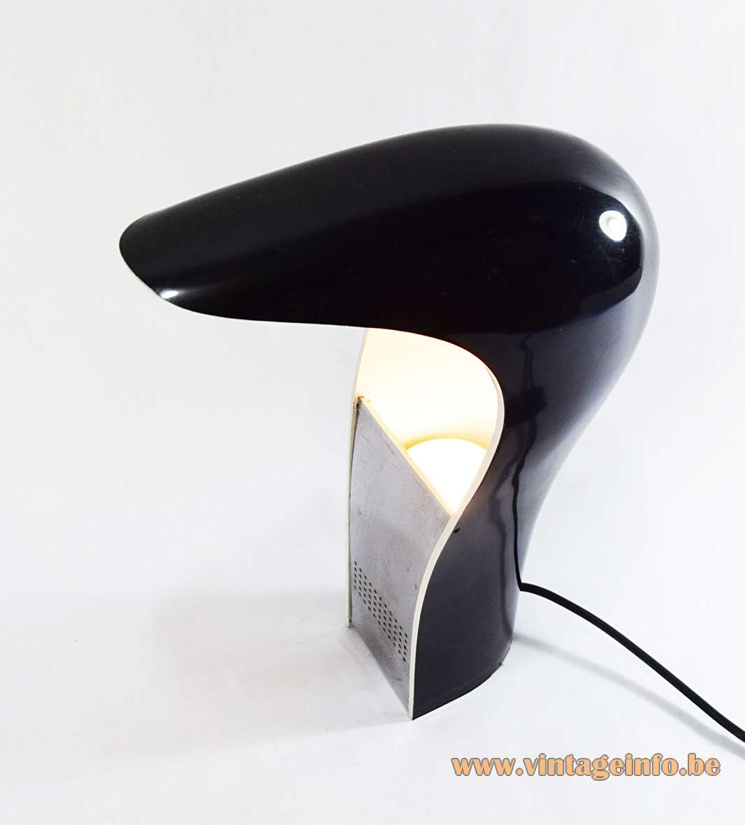Lamperti Pelota desk lamp curved black plastic lampshade design: Cesare Casati & Carlo Ponzio 1960s 1970s Italy