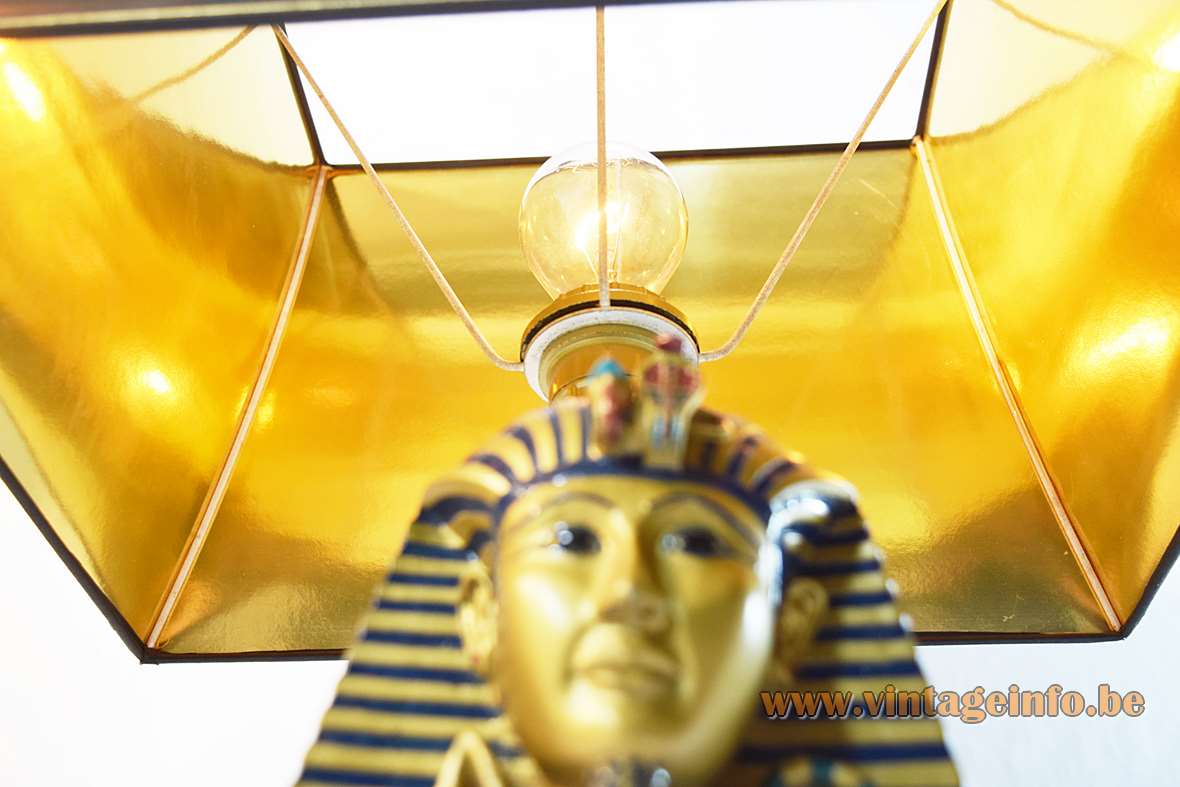Phanera Pharaoh table lamp in black wood and gold blue resin with a black pagoda lampshade