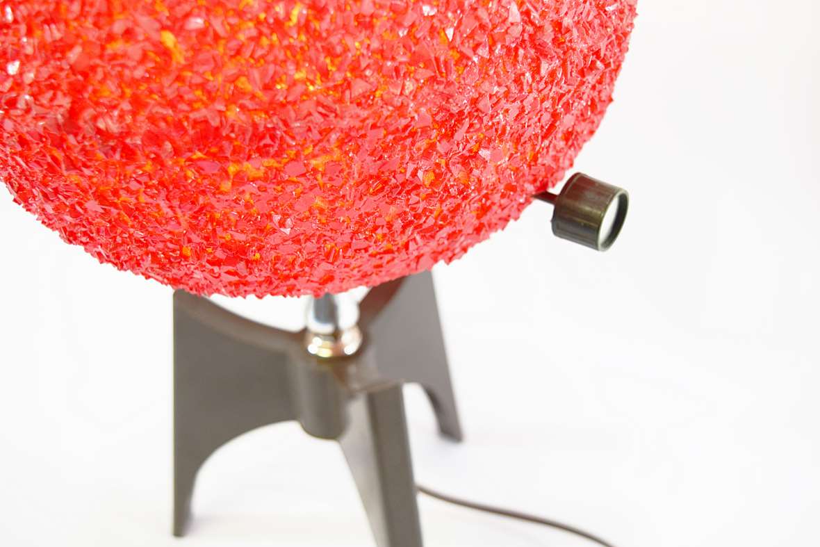 Sugar ball tripod table lamp red plastic swag globe spaghetti style rotary switch 1950s 1960s Italy