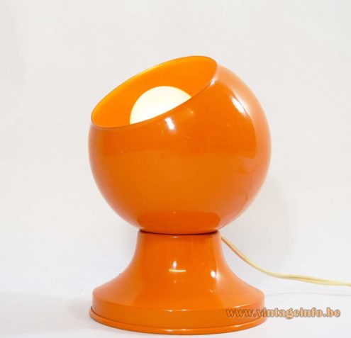 Varec Magnetic Table Lamp 2