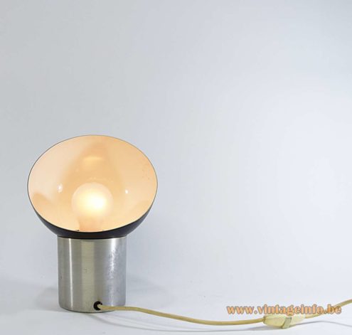 Display Table Lamp 1