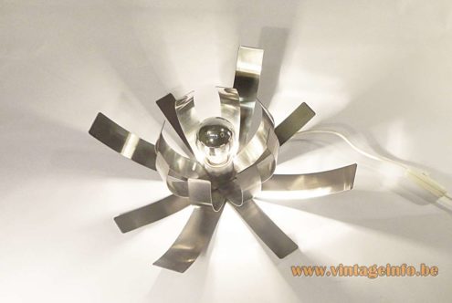 Fleur de Lumière Table Lamp 1