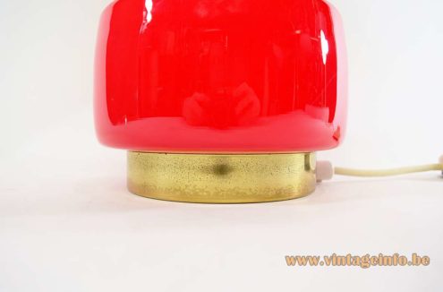 1970s Maroon Glass Table Lamp 6