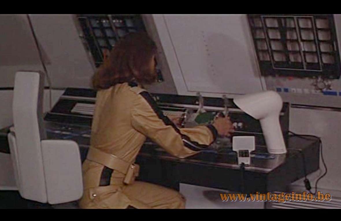 Harvey Guzzini Sorella Desk Lamp - James Bond - 11 - Moonraker 1979