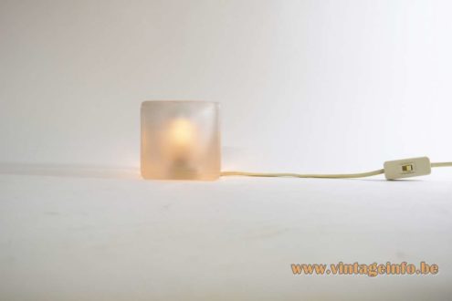 Peill Putzler Ice Cube Table Lamp 7