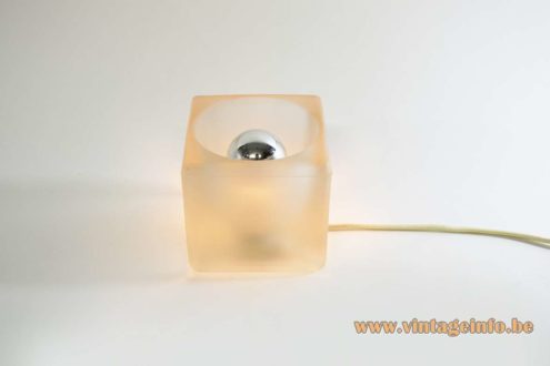 Peill Putzler Ice Cube Table Lamp 8