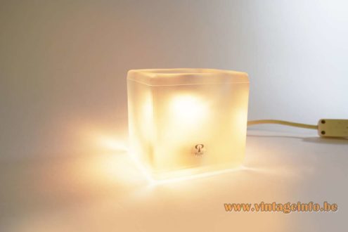 Peill Putzler Ice Cube Table Lamp 9