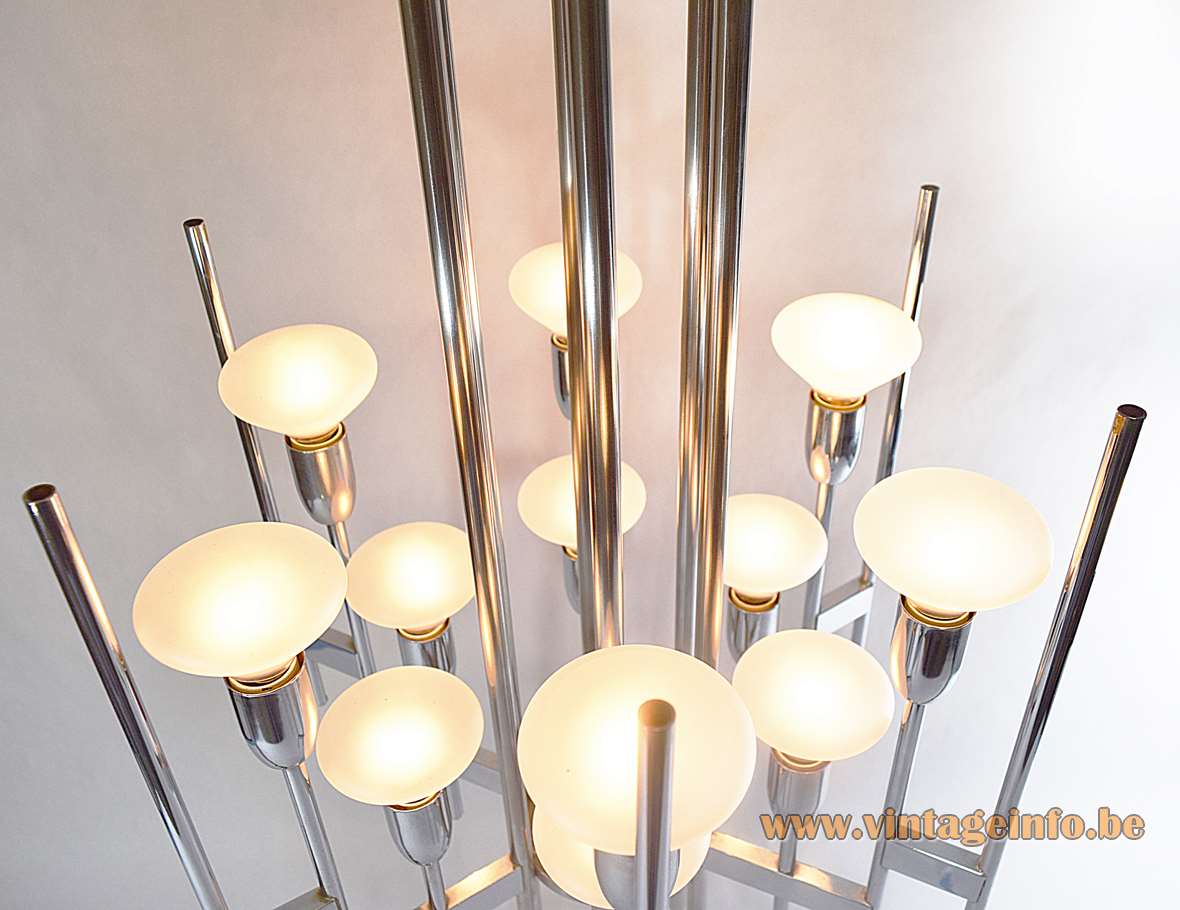 Gaetano Sciolari chrome tubes chandelier design long rods & slats 12 E14 lamp sockets 1960s 1970s Italy