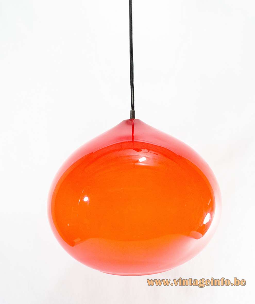Vistosi Onion pendant lamp red Murano glass tulip bulb globe lampshade design: Alessandro Pianon 1950s 1960s