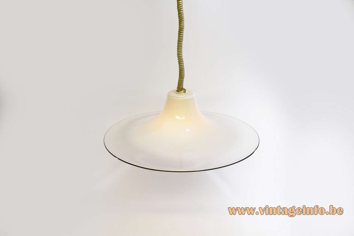 Leucos Cinea pendant lamp design: Giusto Toso white & clear Murano glas witch hat lampshade 1970s Italy