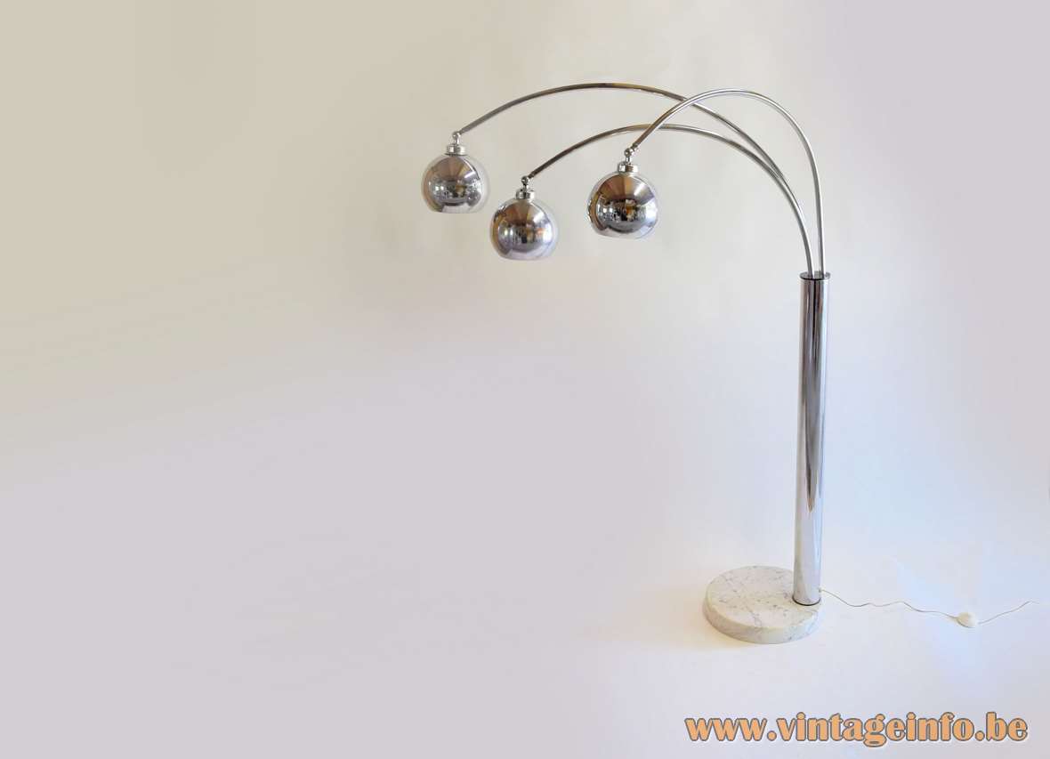 Marble and chrome eyeball floor lamp round base 3 curvec rods & globe lampshades Reggiani 1970s 1980s