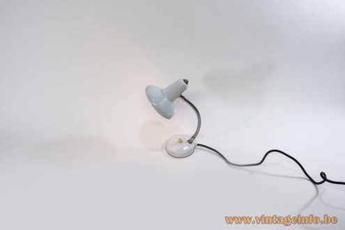 Gooseneck Bedside Lamp 2