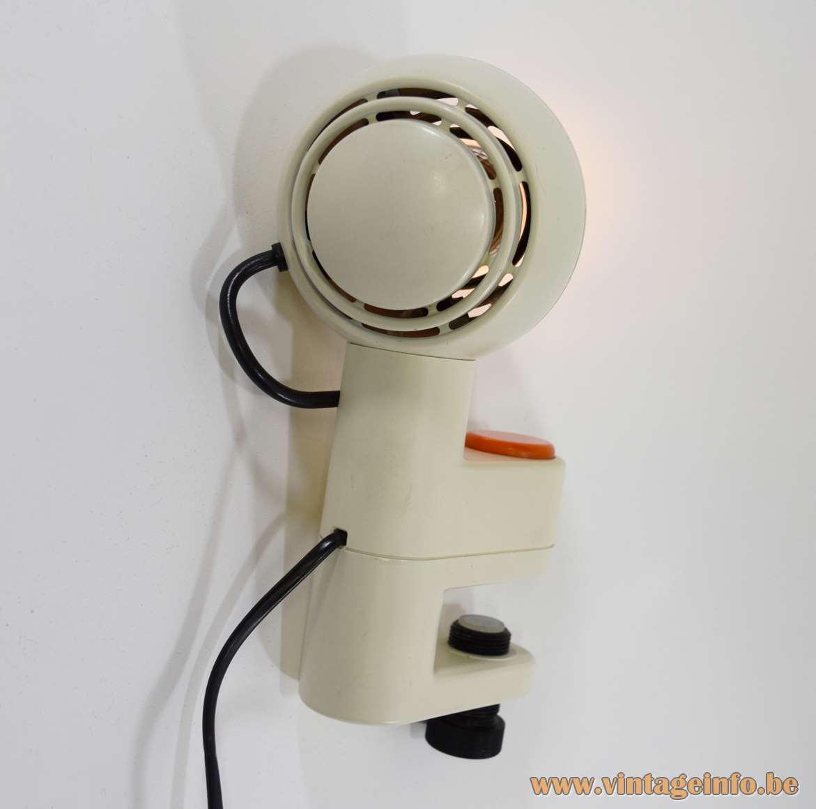 Osram Concentra Agilo clamp lamp white plastic magnetic globe orange round switch Schlagheck Schultes Design 1977