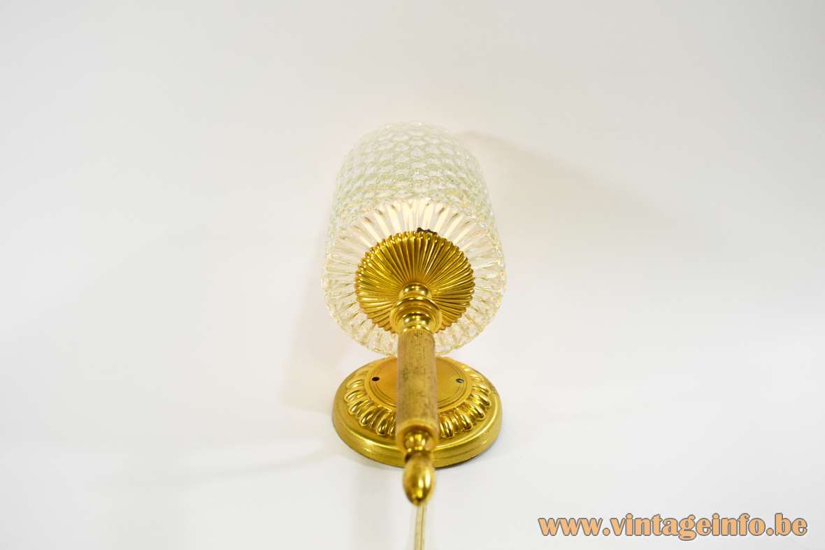 Sciolari classic wall lamp tubular clear embossed glass lampshade round brass wall mount 1960s 1970s Italy