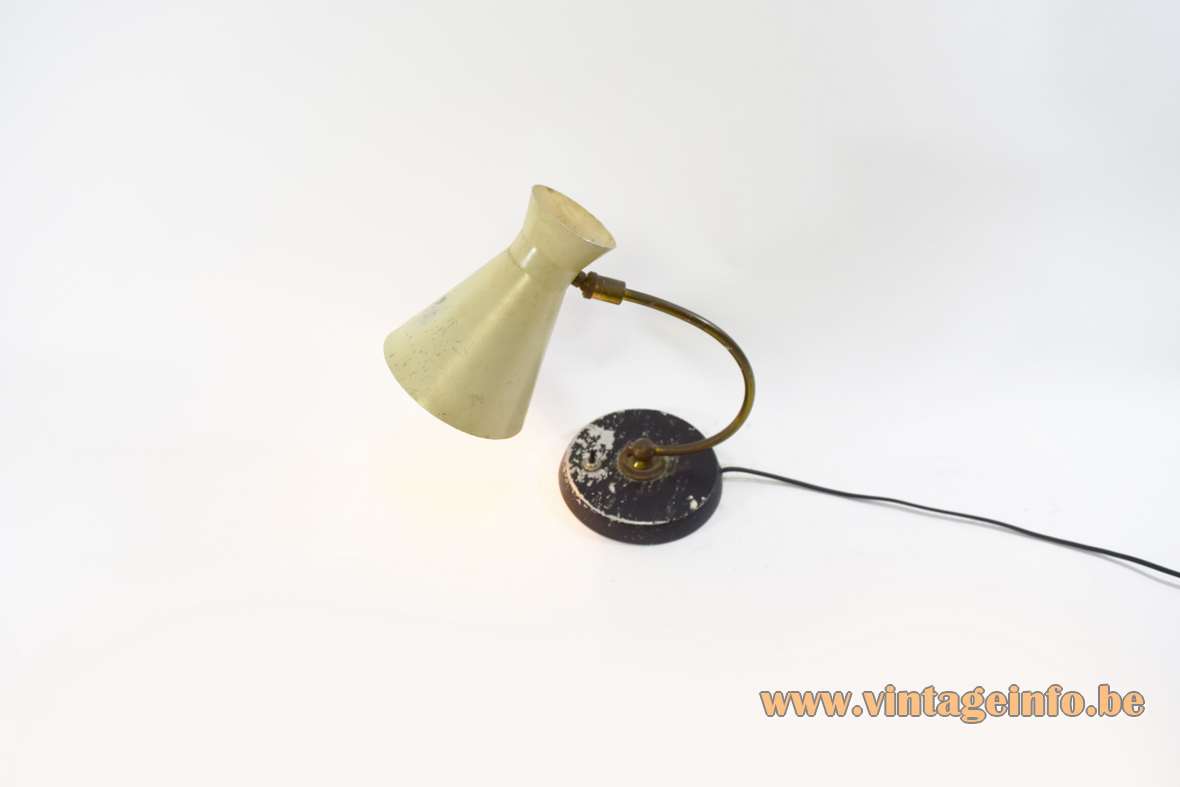 Erpé diabolo desk lamp round black aluminium base curved brass rod cream diabolo lampshade 1950s 1960s