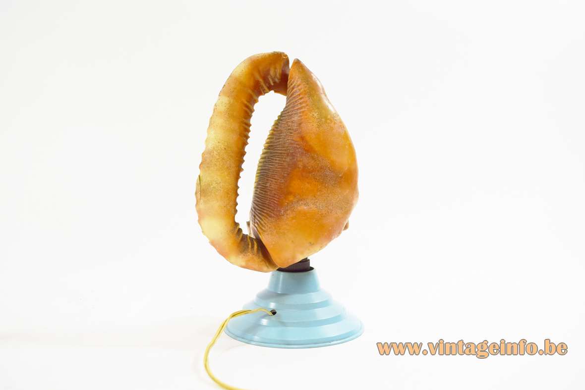 Ricordo Di Pompei Table Lamp tourist souvenir from Napels Italy made of a shell 1950s 1960s