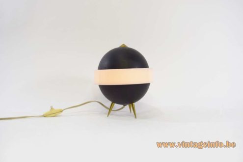 Saturn Tripod Table Lamp 4