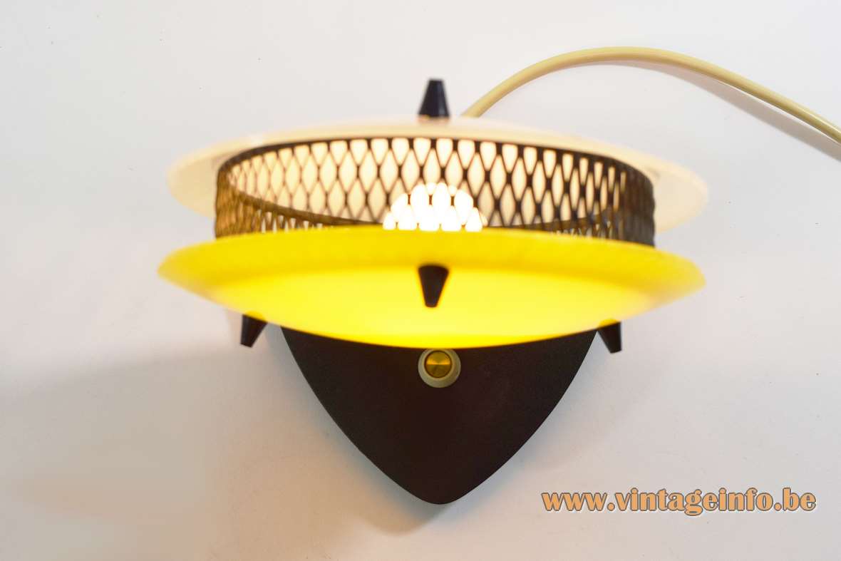 Télé Ambiance table lamp triangular black base yellow & white acrylic discs lampshade dimmer Gino Sarfatti 1950s 1960s