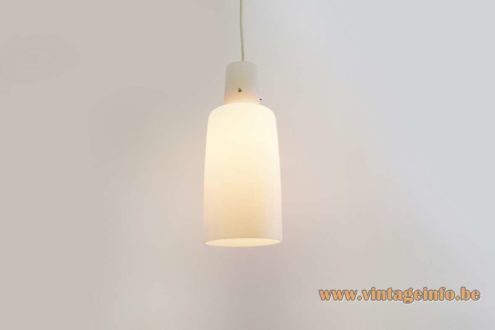 1950s Opaque Glass Pendant Lamp 3