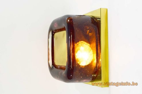 1970s Square Brass Glass Wall Lamp 5