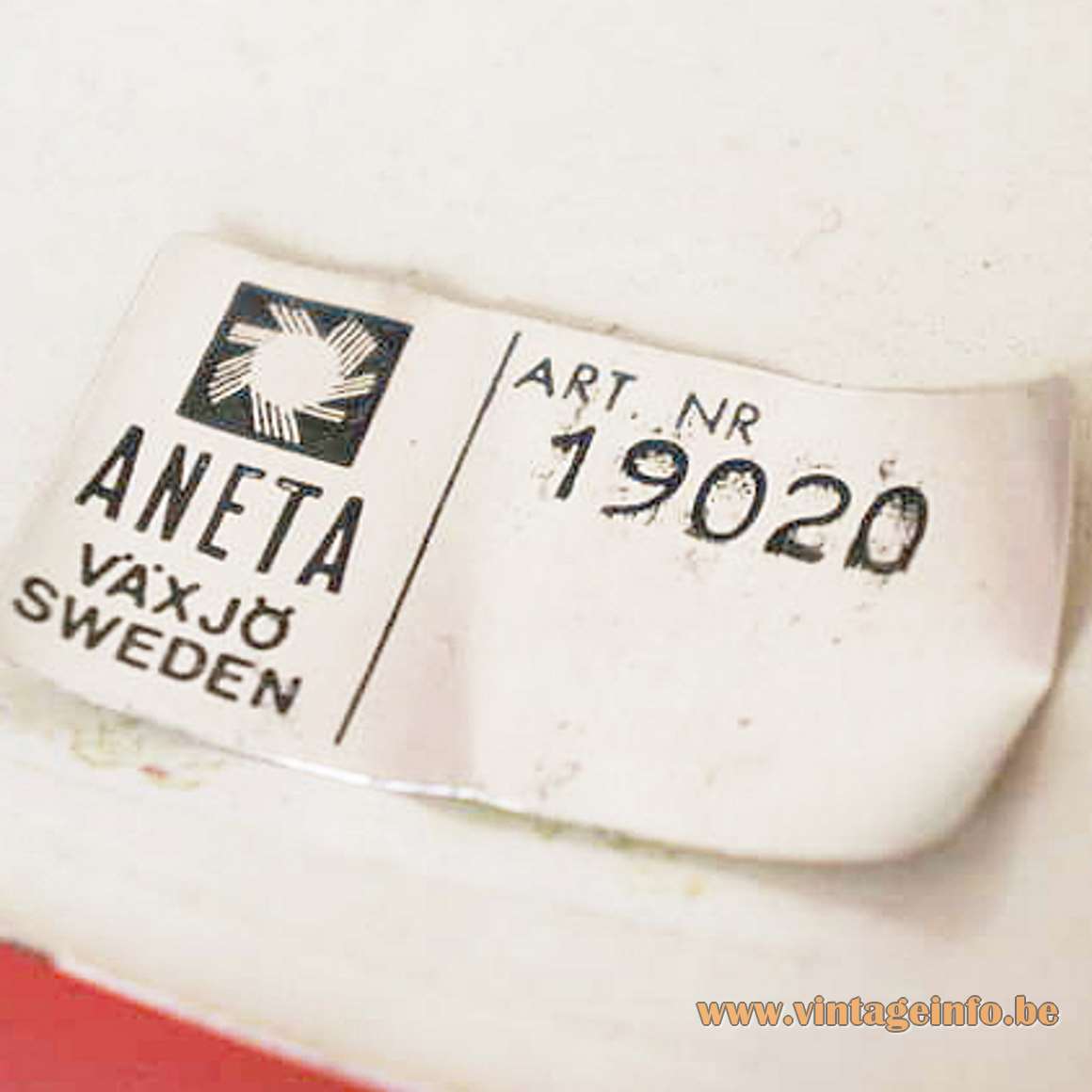 Uno Dahlen Aneta floor lamp made by Aneta Belysning AB, Sweden metal, chrome acrylic globe diffuser 1960s 1970s MCM