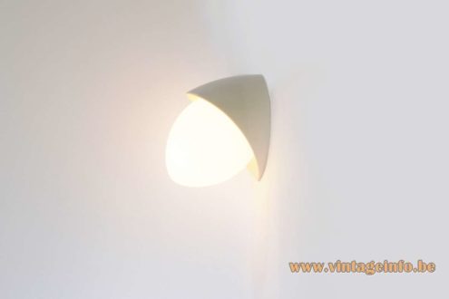 Bo Niko White Bakelite Wall Lamp 1