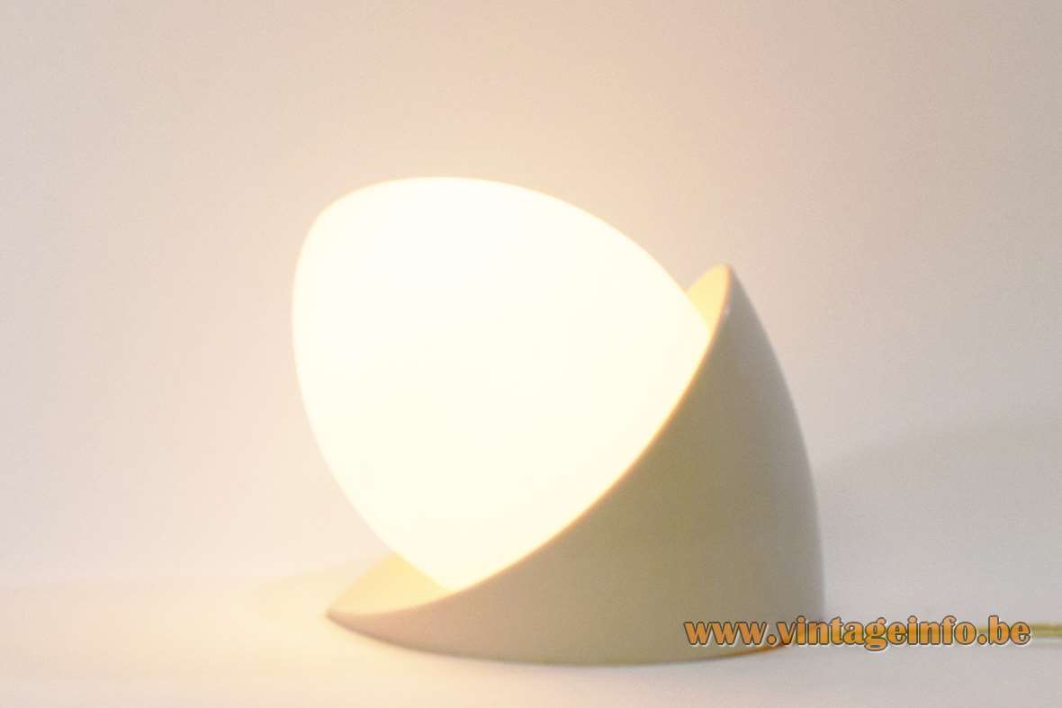 Bo-Niko white Bakelite wall lamp opal glass oval globe lampshade Niko Belgium E27 socket 1960s 1970s 