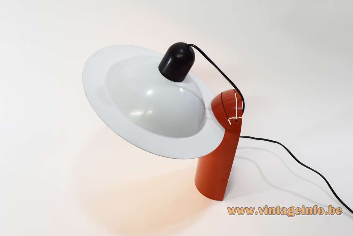 Stilnovo Lampiatta table lamp red plastic base white aluminium lampshade designers: De Pas, D’Urbino, Lomazzi 1970s