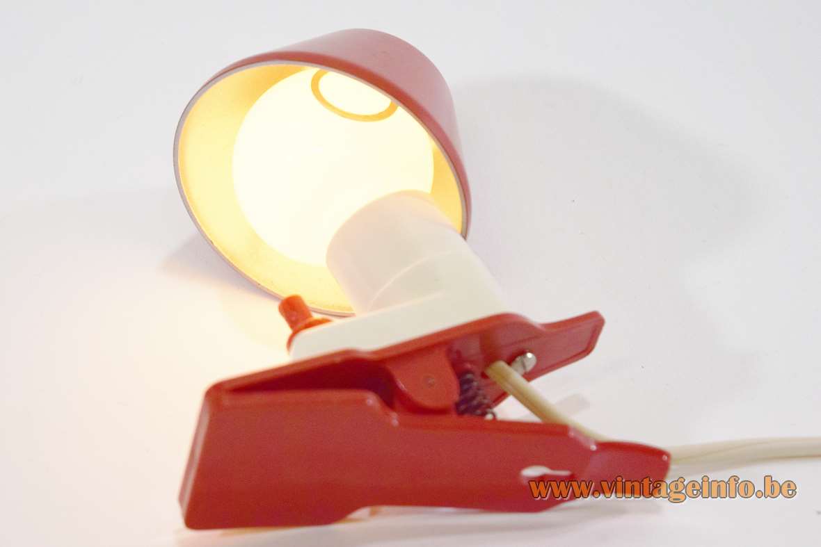 1960s Vimar plastic clamp lamp small reading light red white built-in switch conical lampshade E14 socket