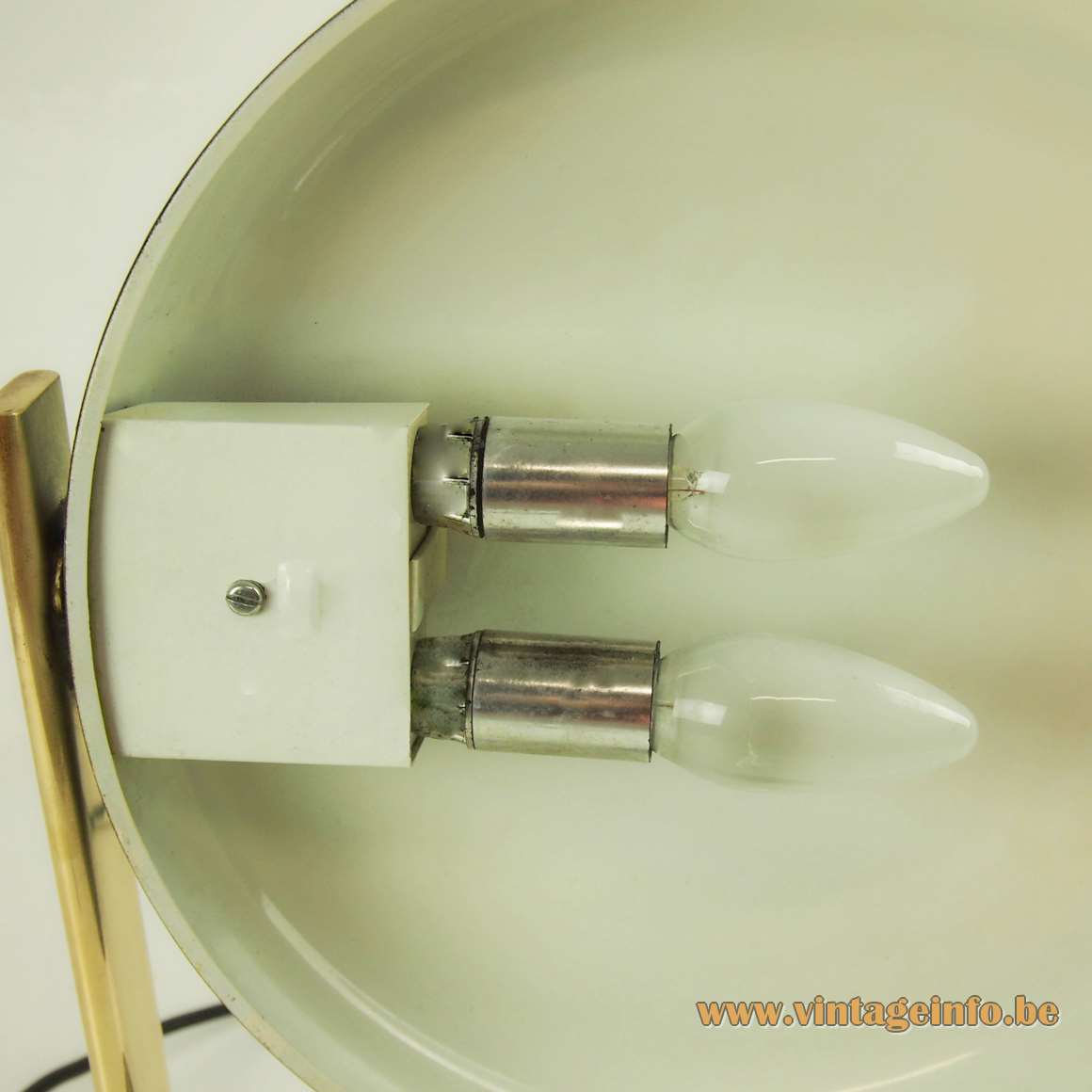 Hillebrand desk lamp 7004 design: Heinz Pfaender lampshade 2 silver painted Bakelite E14 sockets 1970s Germany