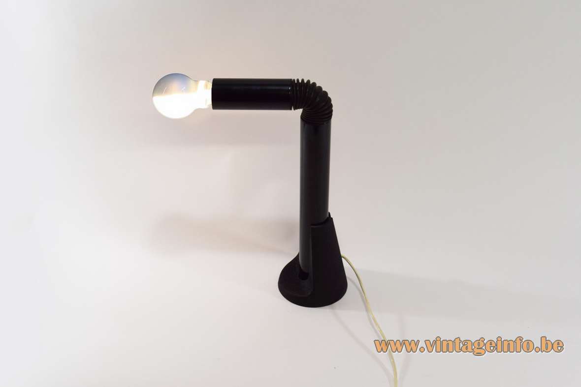 Stilnovo Periscopio table lamp design: Danilo & Corrado Aroldi black aluminium foldable tubes rubber hose 1960s 1970s