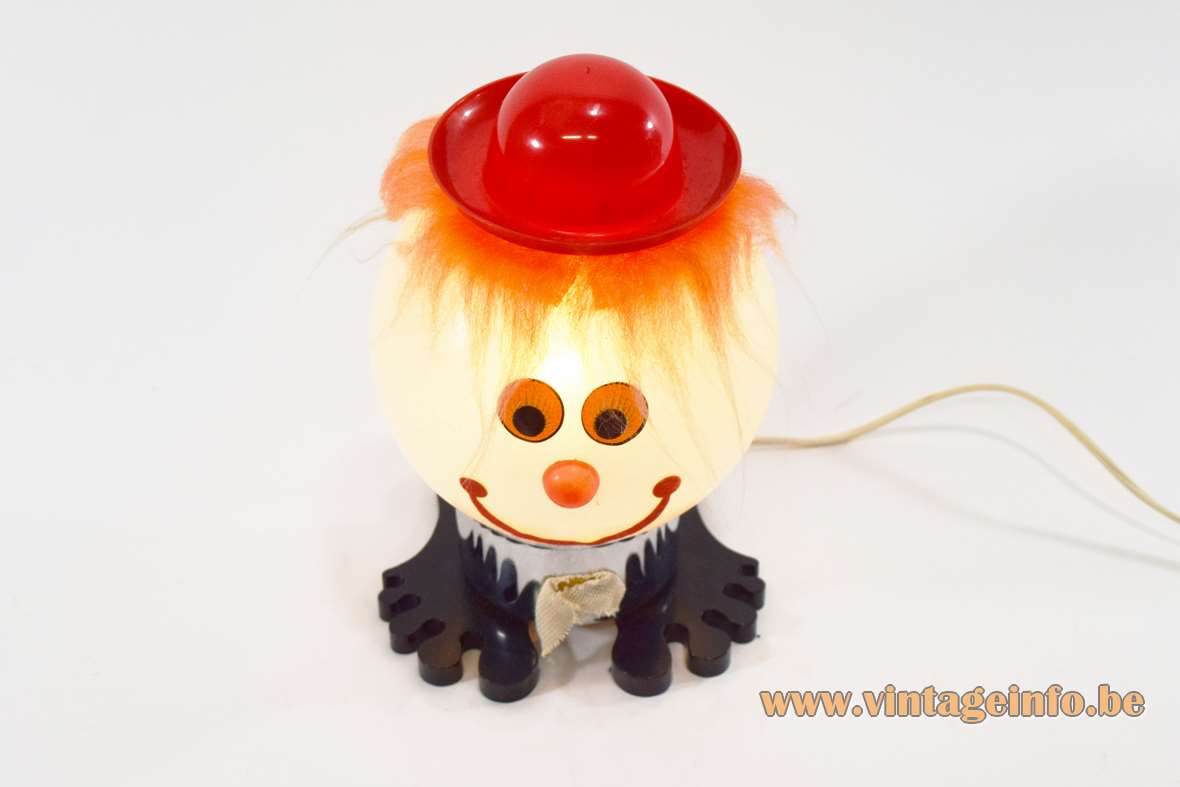 970s bobblehead table lamp plastic red hat black feet Stilfer Linea Zero E14 lamp socket Italy