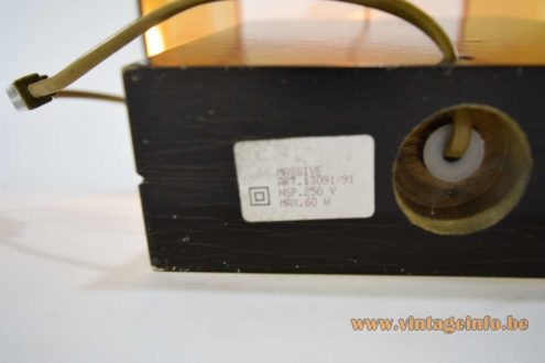 1980s Gold Swan Table Lamp 8