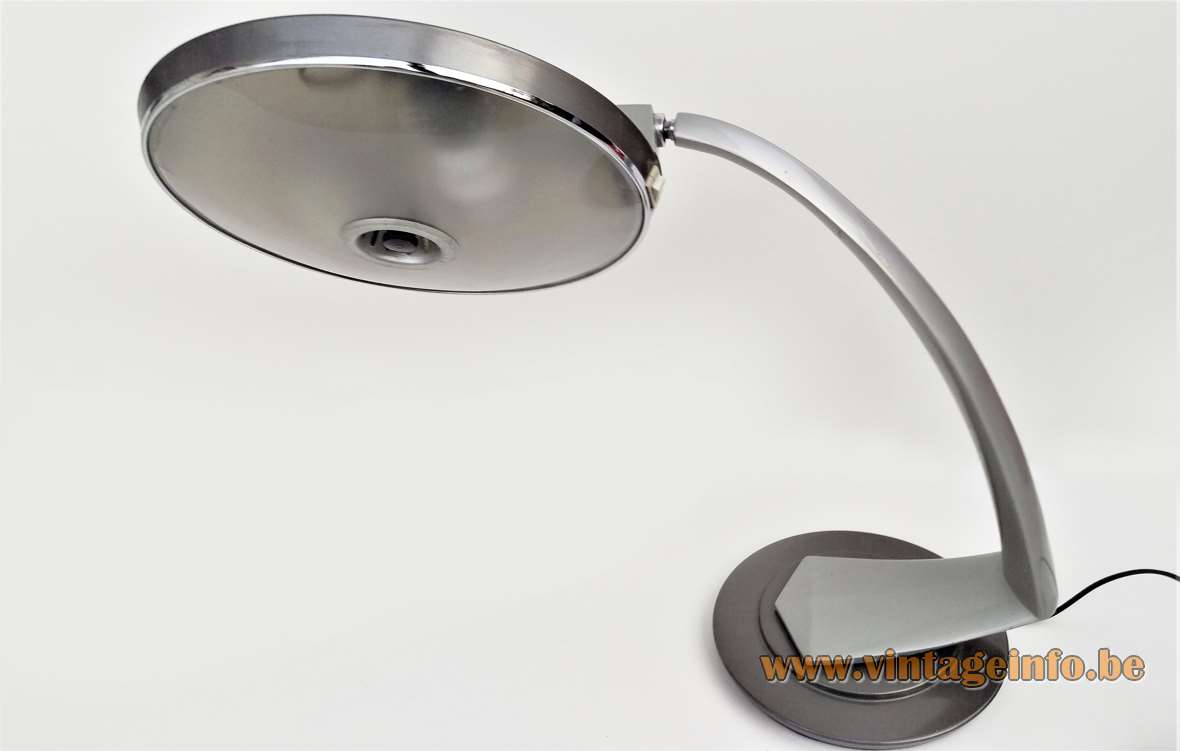 Fase Boomerang 2000 desk lamp round metal base silver curved rod UFO lampshade glass diffuser 1960s