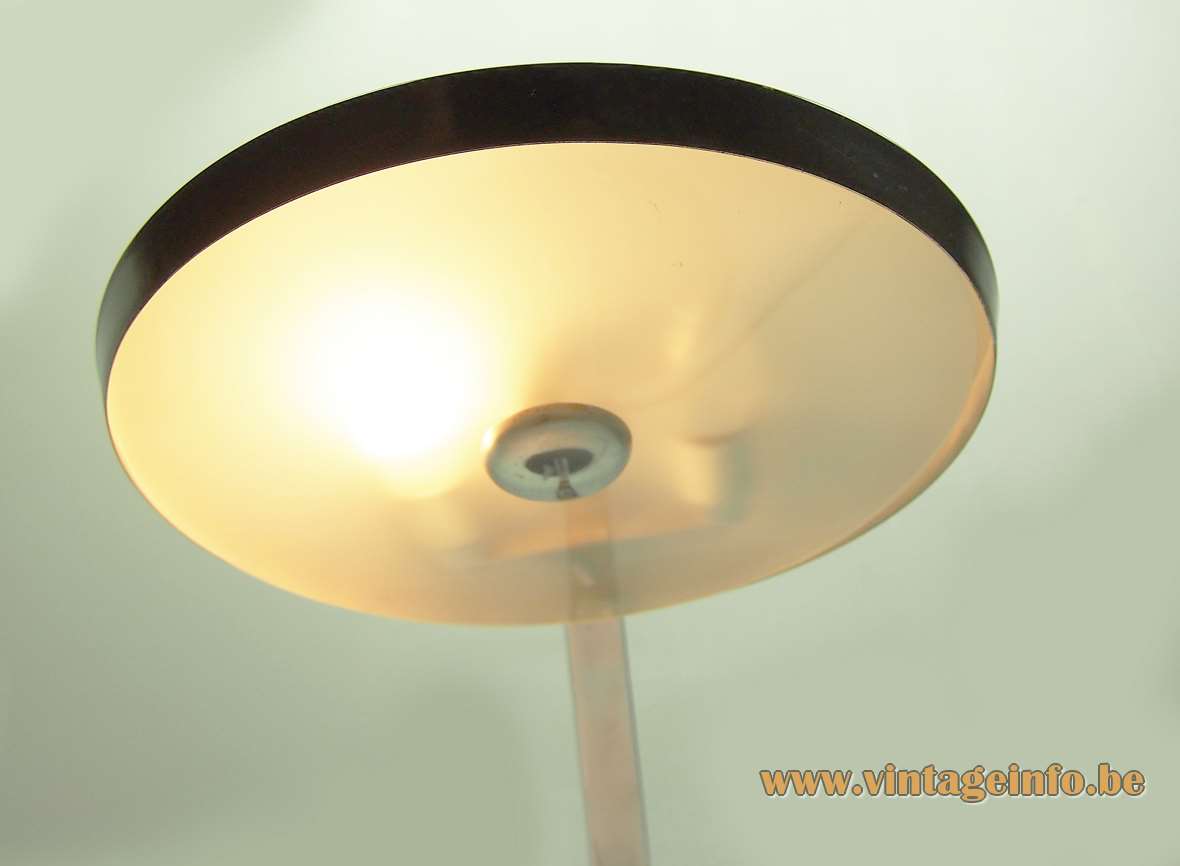 Fase Model 520-C desk lamp round base flat chrome curved rod round lampshade glass 1970s Spain