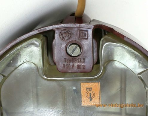 Kandem LBL Red Bakelite Desk Lamp 03 14.3 3