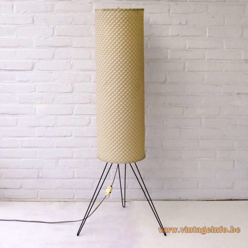 Aro Leuchte Tripod Hairpin FLoor Lamp 1