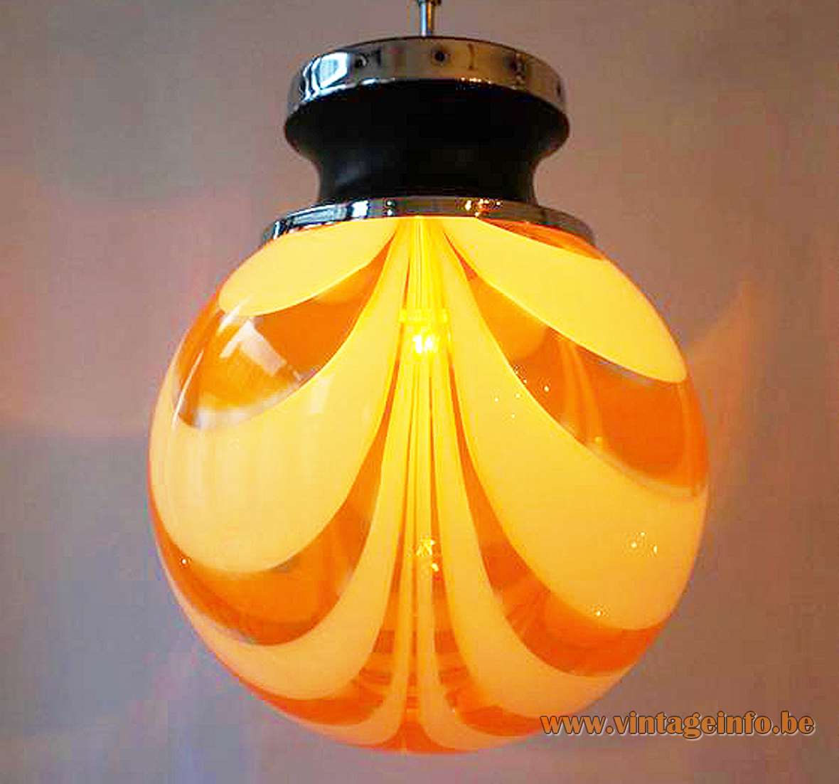 Murano globe pendant lamp white circles striped clear orange glass design: Carlo Moretti 1960s 1970s Italy