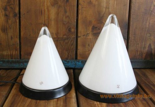 Peill Putzler Kibo Pyramid Table Lamp 2