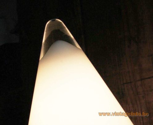 Peill Putzler Kibo Pyramid Table Lamp 6