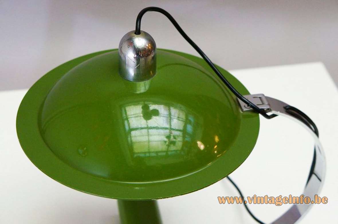 Stilnovo De Pas D'Urbino Lomazzi desk lamp 1970s design round cast iron counterweight chrome curved slat